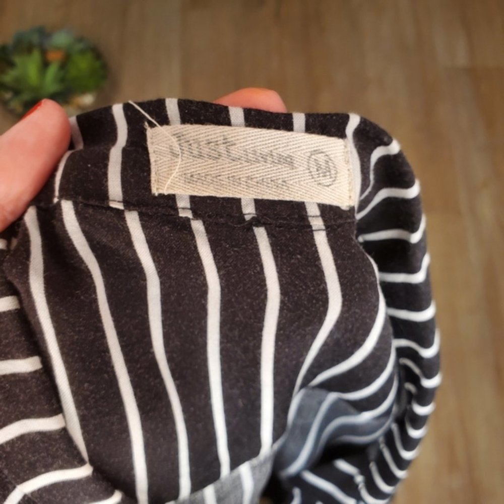 Just Living Black White Stripe Top Button Down Blouse Shirt Work Preppy Casual M - Picture 3 of 8